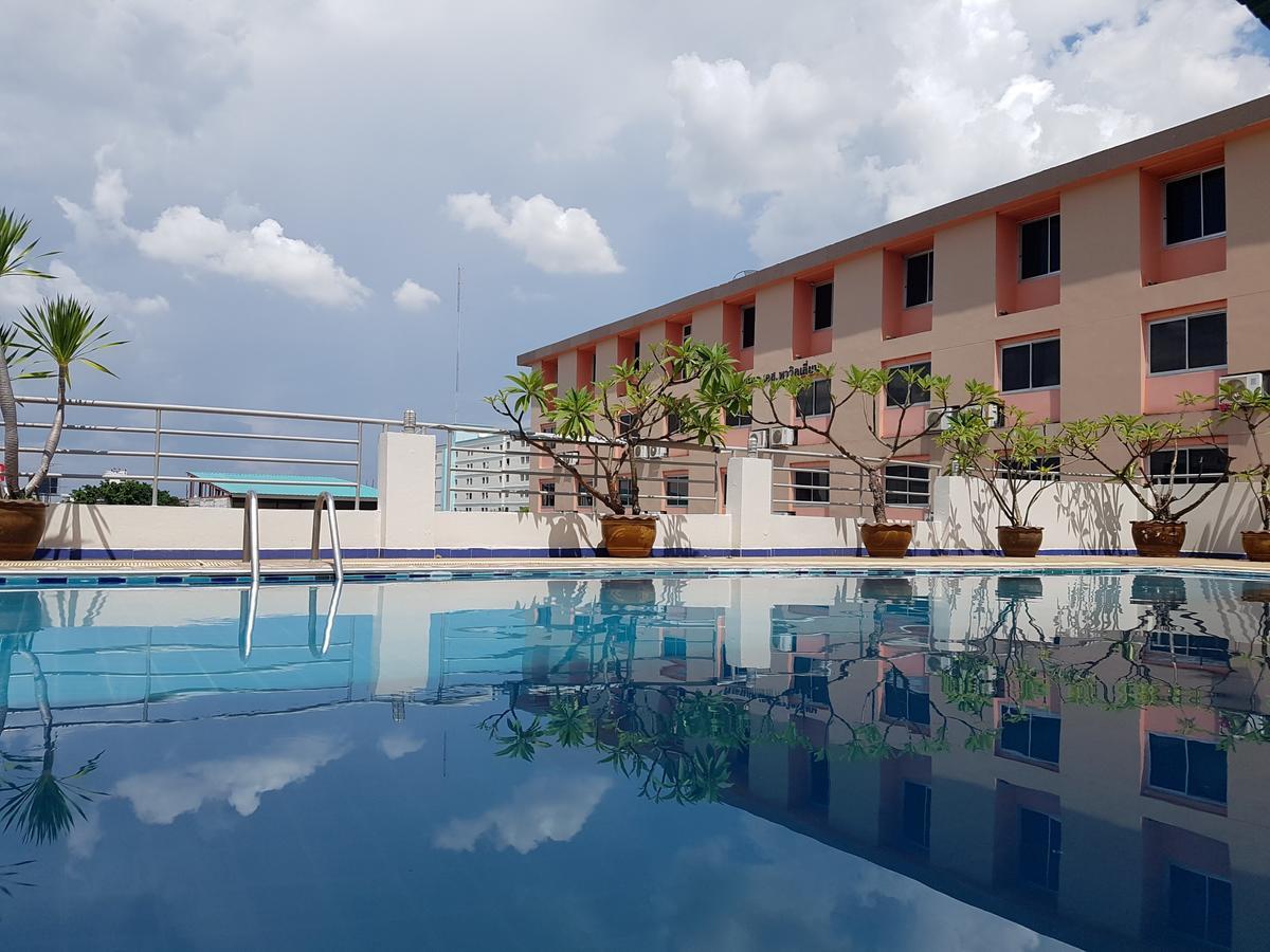 K.S.Pavilion Hotel Nakhonratchasima Dış mekan fotoğraf