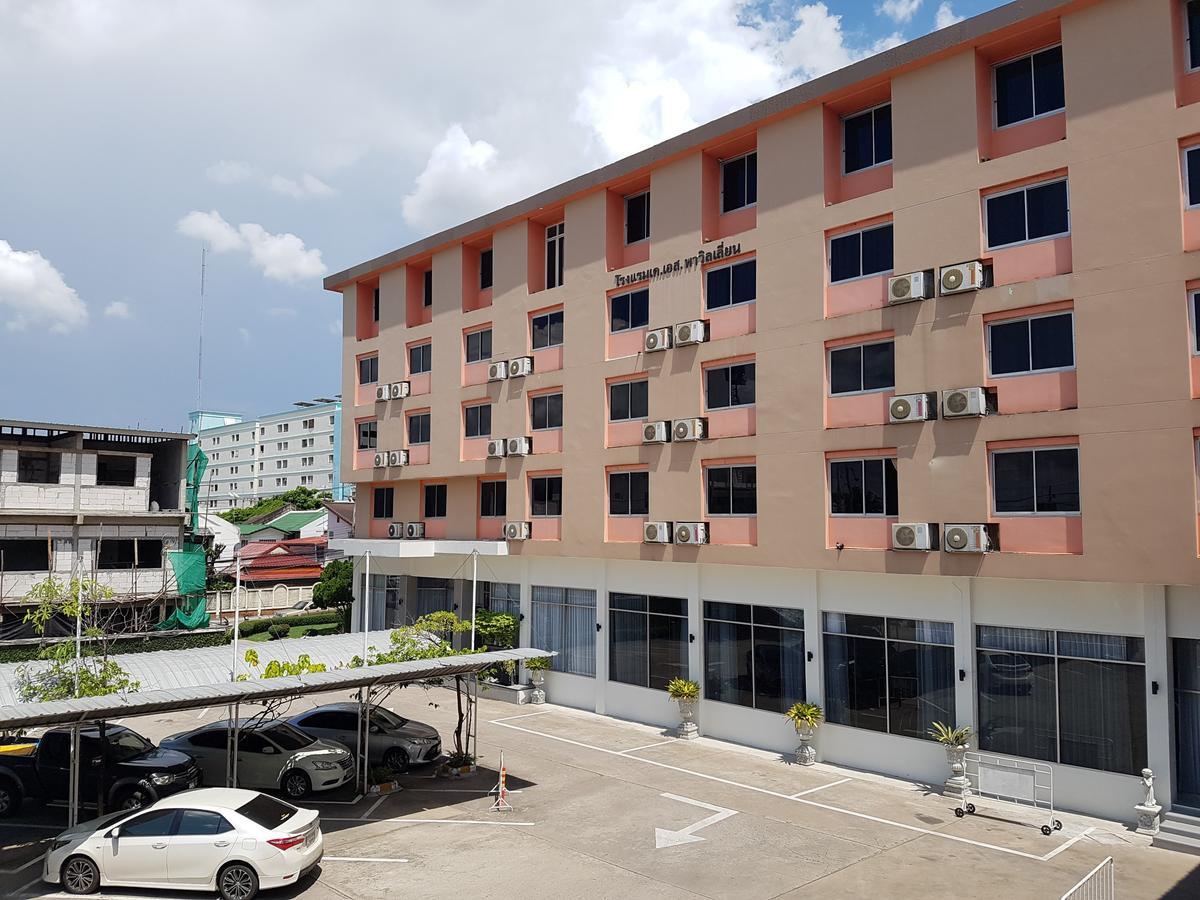 K.S.Pavilion Hotel Nakhonratchasima Dış mekan fotoğraf